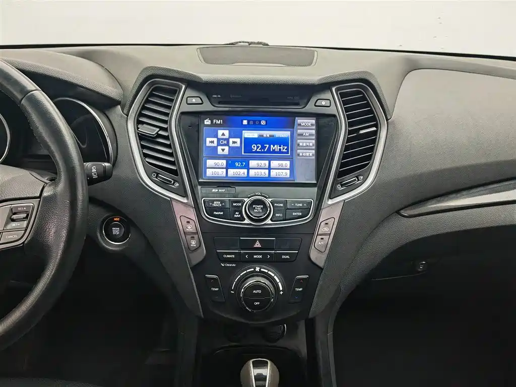 Hyundai Santa Fe 2015 2.0T Automatic 2WD Smart 5-Seater фото 12