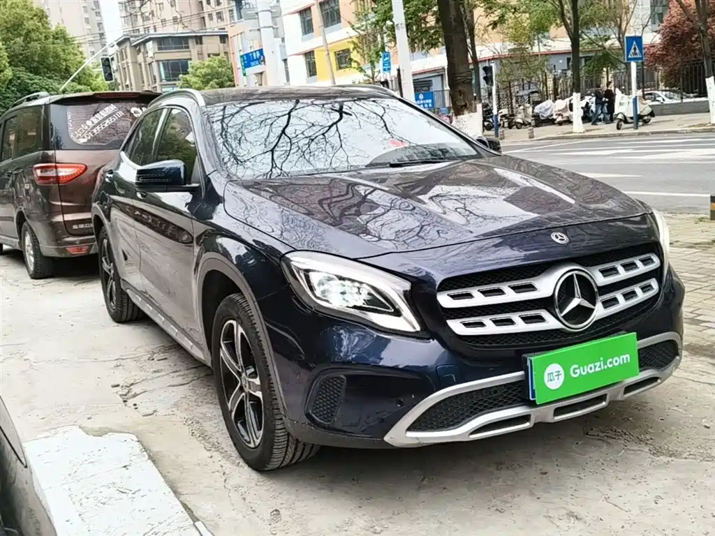 Mercedes-Benz GLA 2018 GLA 200 Fashion фото 22