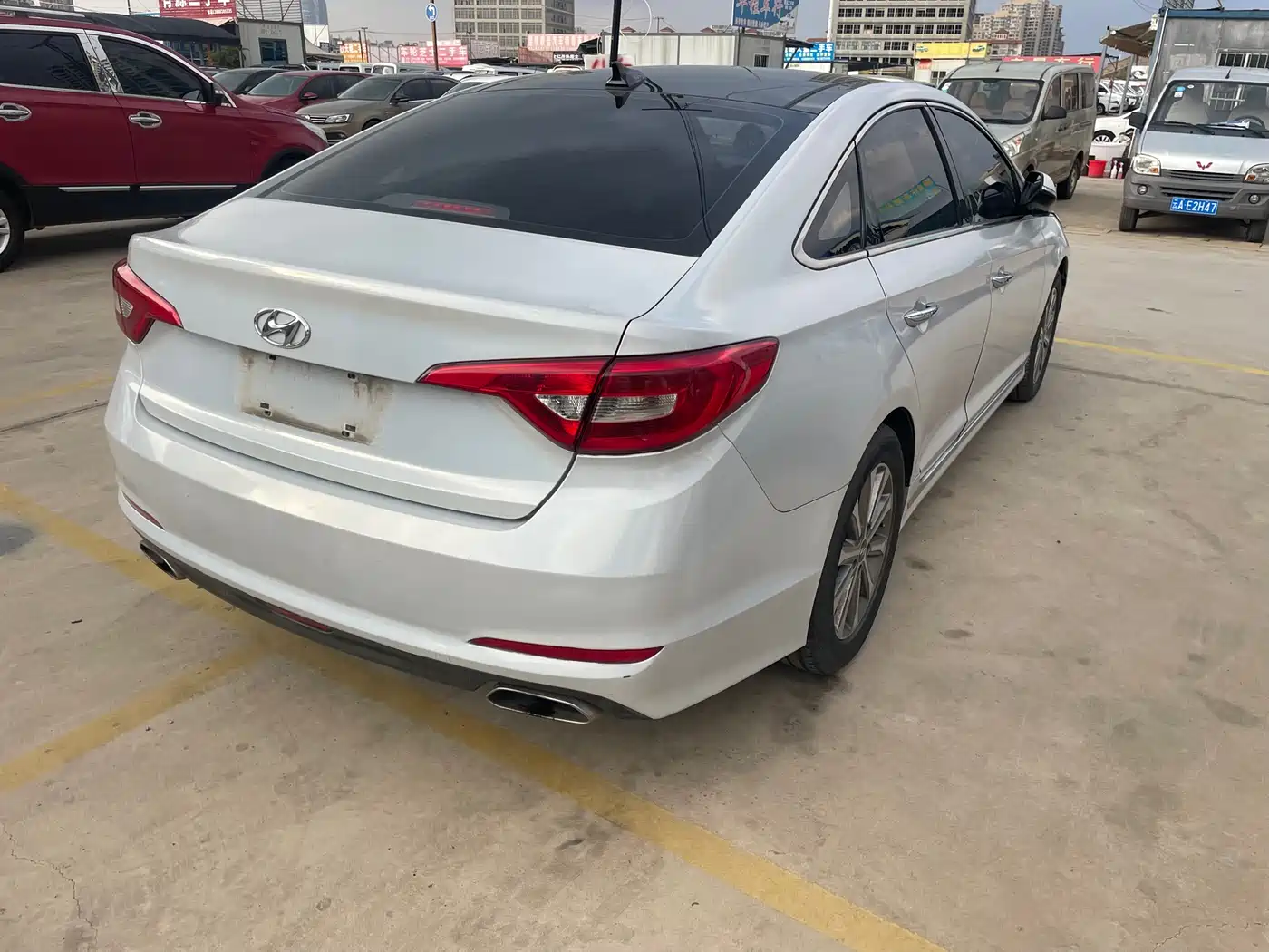 HYUNDAI SONATA