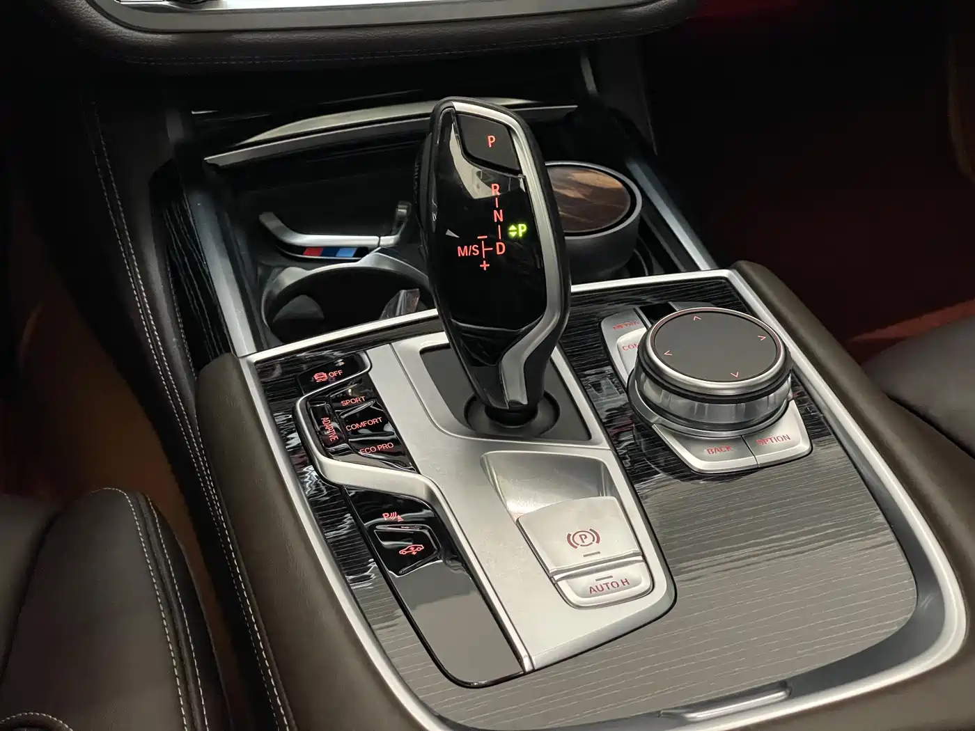 BMW 7 Series 2021 Model 740Li Leading M Sport Package фото 22