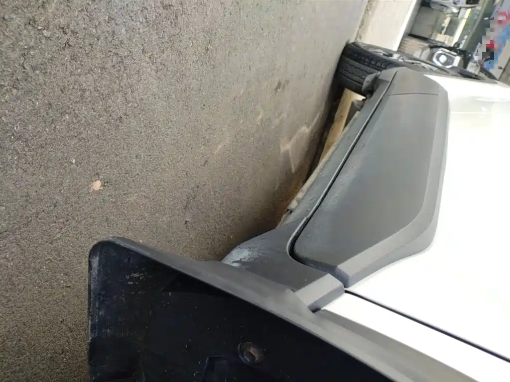Toyota C-HR 2018 2.0L Leading Sunroof Edition V фото 22