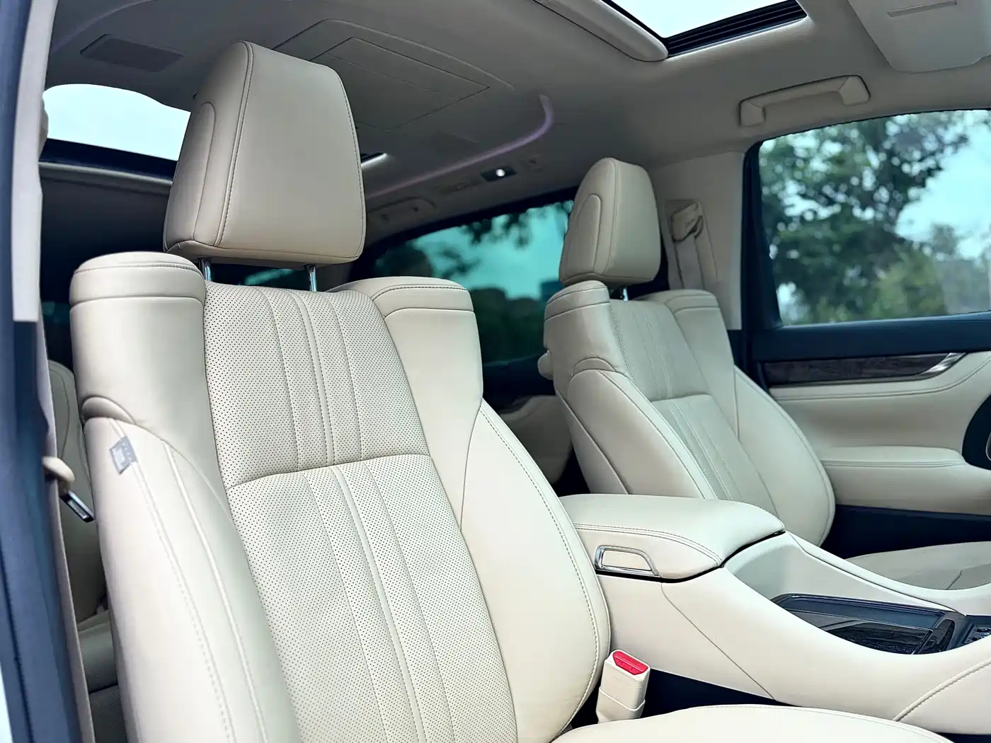 Toyota Alphard 2021 Hybrid 2.5L Premium фото 19