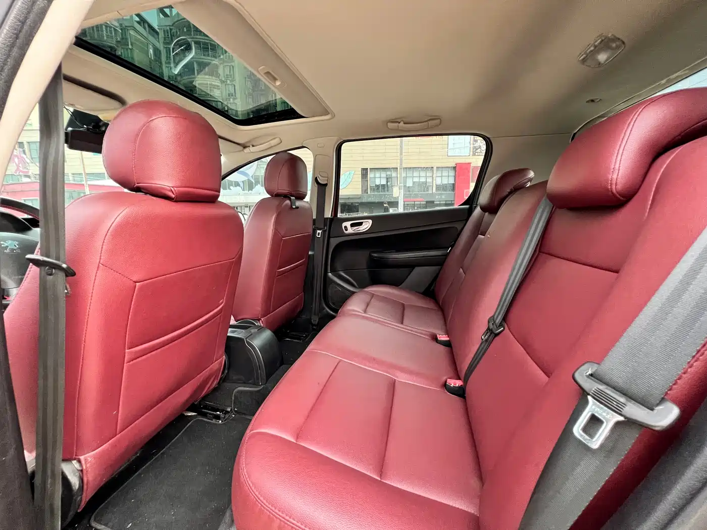 Peugeot 307 2012 Hatchback 1.6L Manual Comfort фото 6