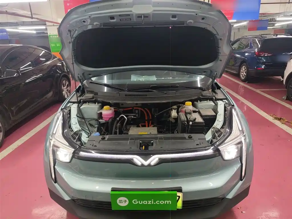 NEZHA AUTOMOBILE NEZHA U