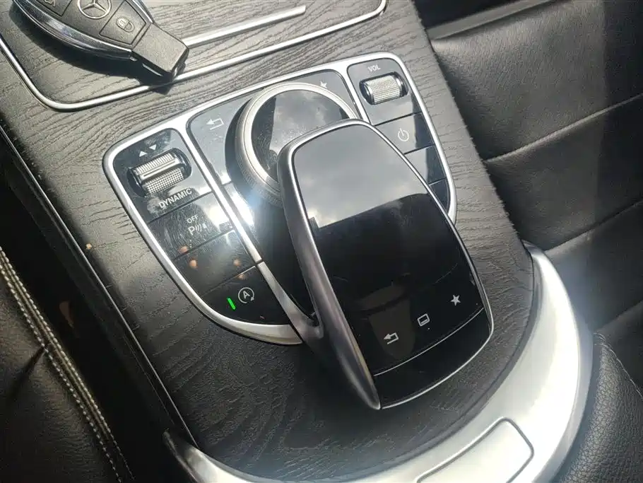 Mercedes-Benz C-Class 2016 C 200 L Sport фото 16