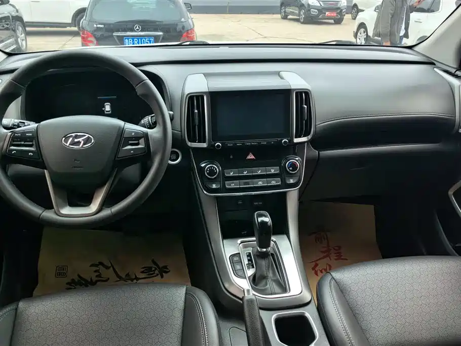 Hyundai Beijing Hyundai ix35 2019 2.0L Automatic 2WD Zhiyong·Enjoy China V фото 12
