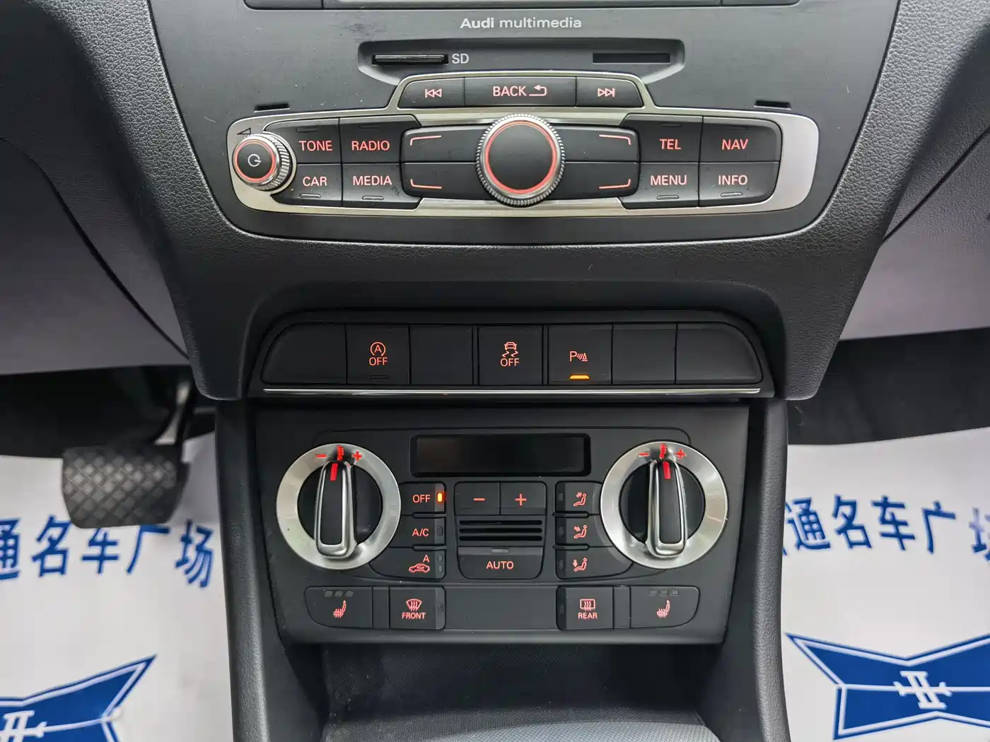 Audi Q3 2015 35 TFSI Comfort фото 12