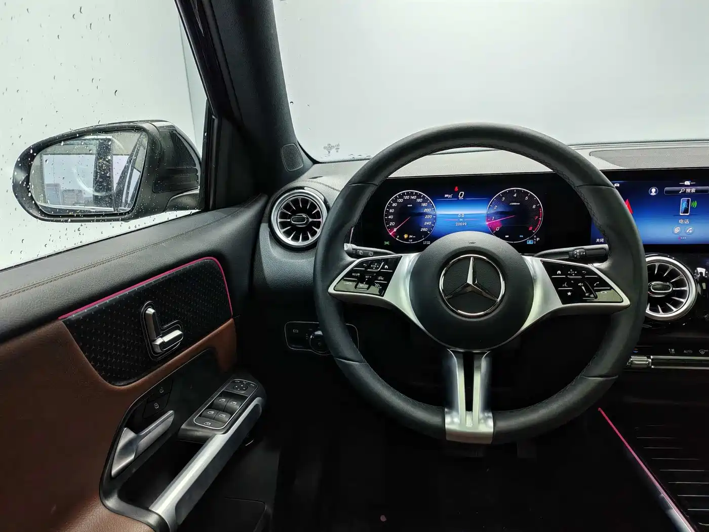 Mercedes-Benz GLB 2024 Facelift GLB 220 Dynamic фото 9