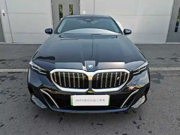 BMW i5 2026 2025 eDrive 40L M Sport Package