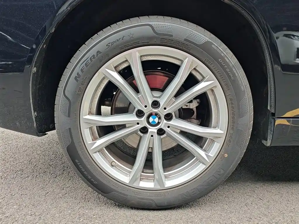 BMW X3 2025 xDrive25L Luxury Package фото 3