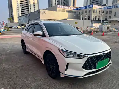 BYD e2