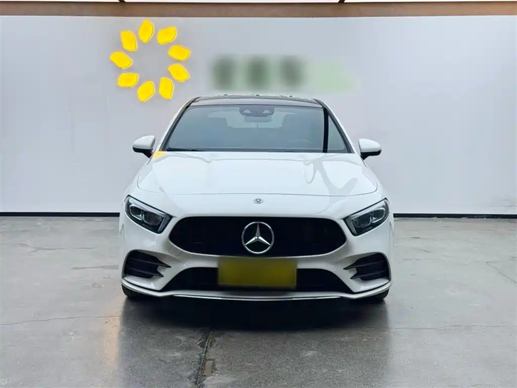 Mercedes-Benz A-Class 2019 A 200 L Sport Sedane Pioneer Special Edition фото 10