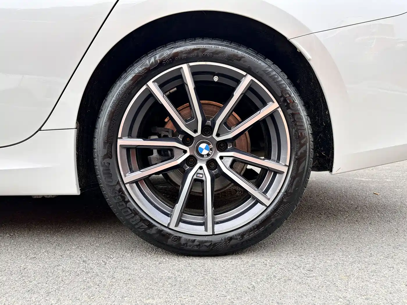BMW 3 Series 2023 320Li M Sport Package фото 22