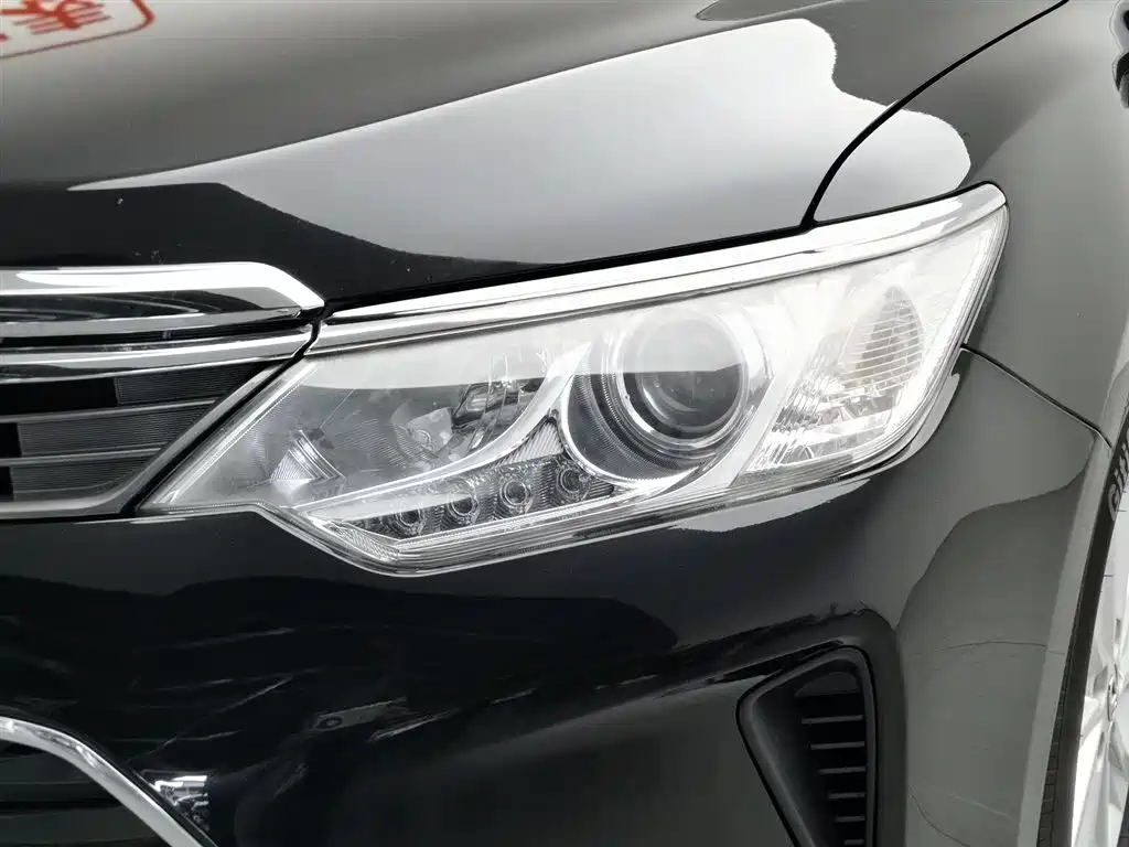 Toyota Camry 2016 2.0G 10th Anniversary Leading Edition фото 7
