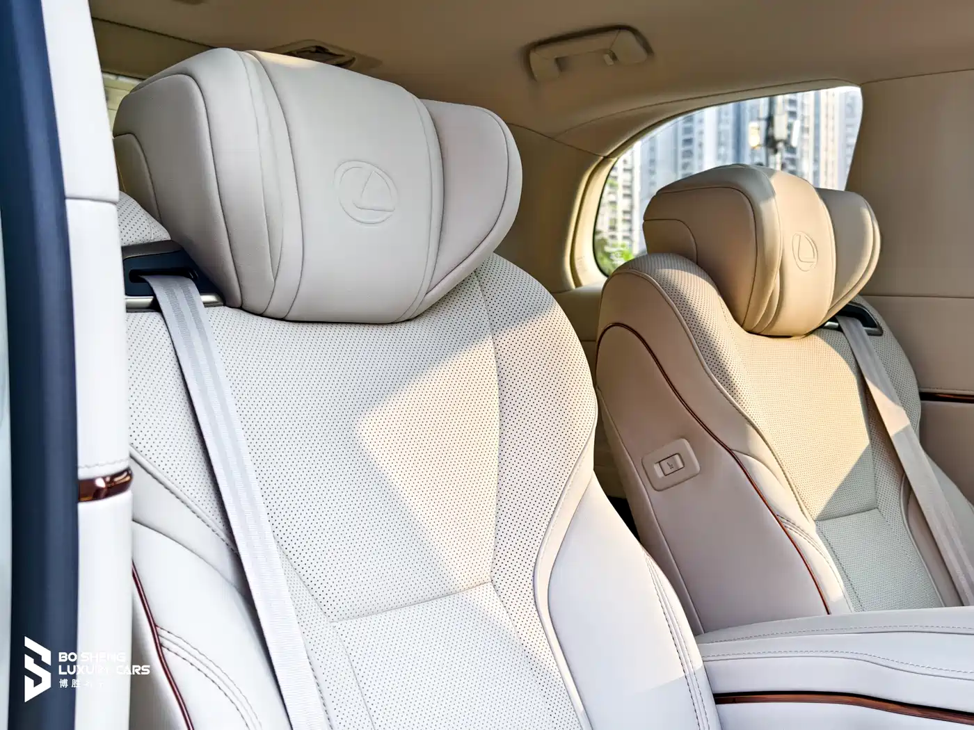 Lexus LM 2025 Model 350h Seven-Seater Elegance Edition фото 25