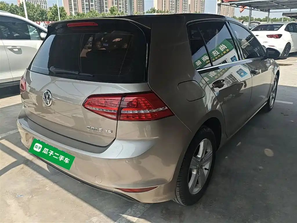 Volkswagen Golf 2015 1.4TSI Automatic Luxury фото 7