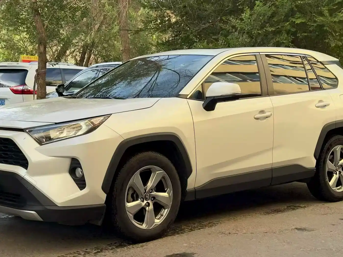 Toyota RAV4 Rongfang 2020 2.0L CVT 4WD Fashion PLUS