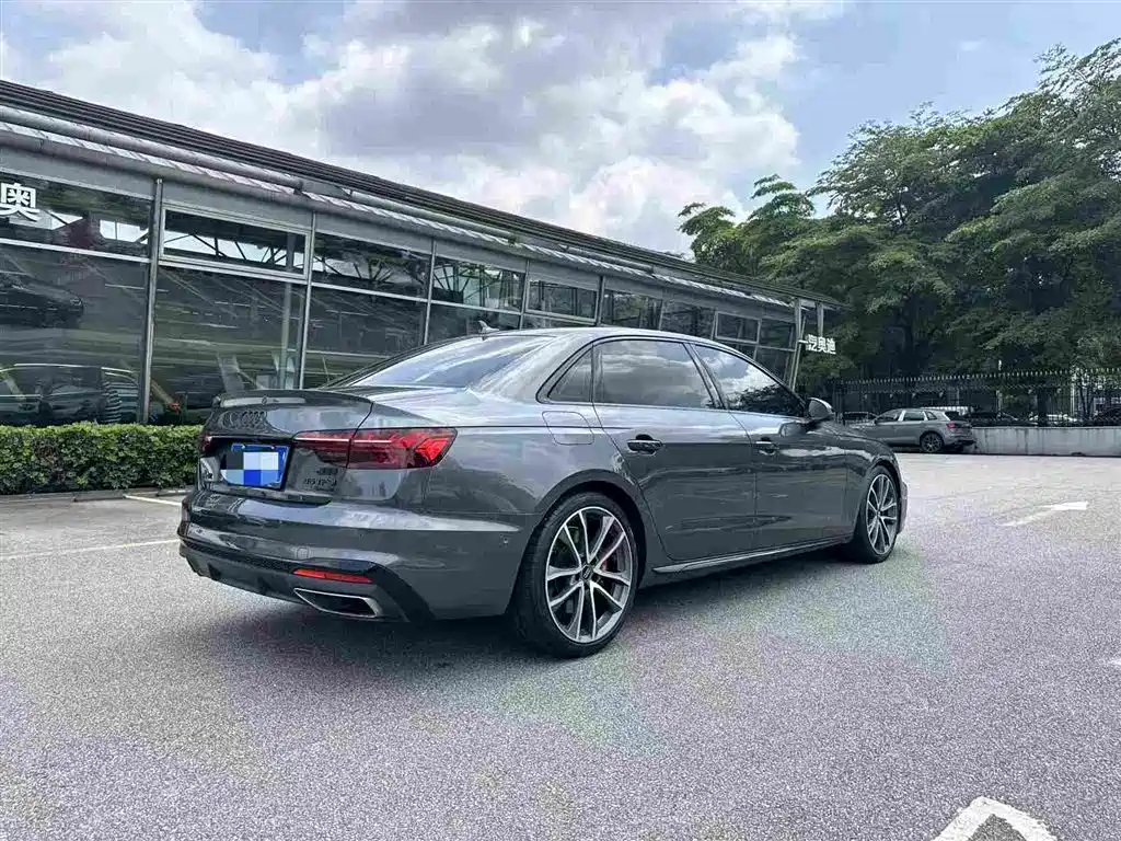 Audi A4L 2020 45 TFSI quattro Premium Dynamic фото 4