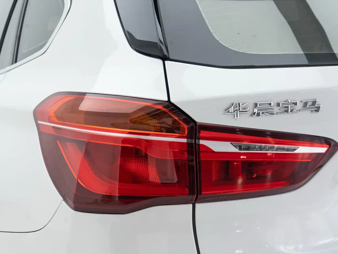 BMW X1 2019 sDrive20Li Leading Model фото 18