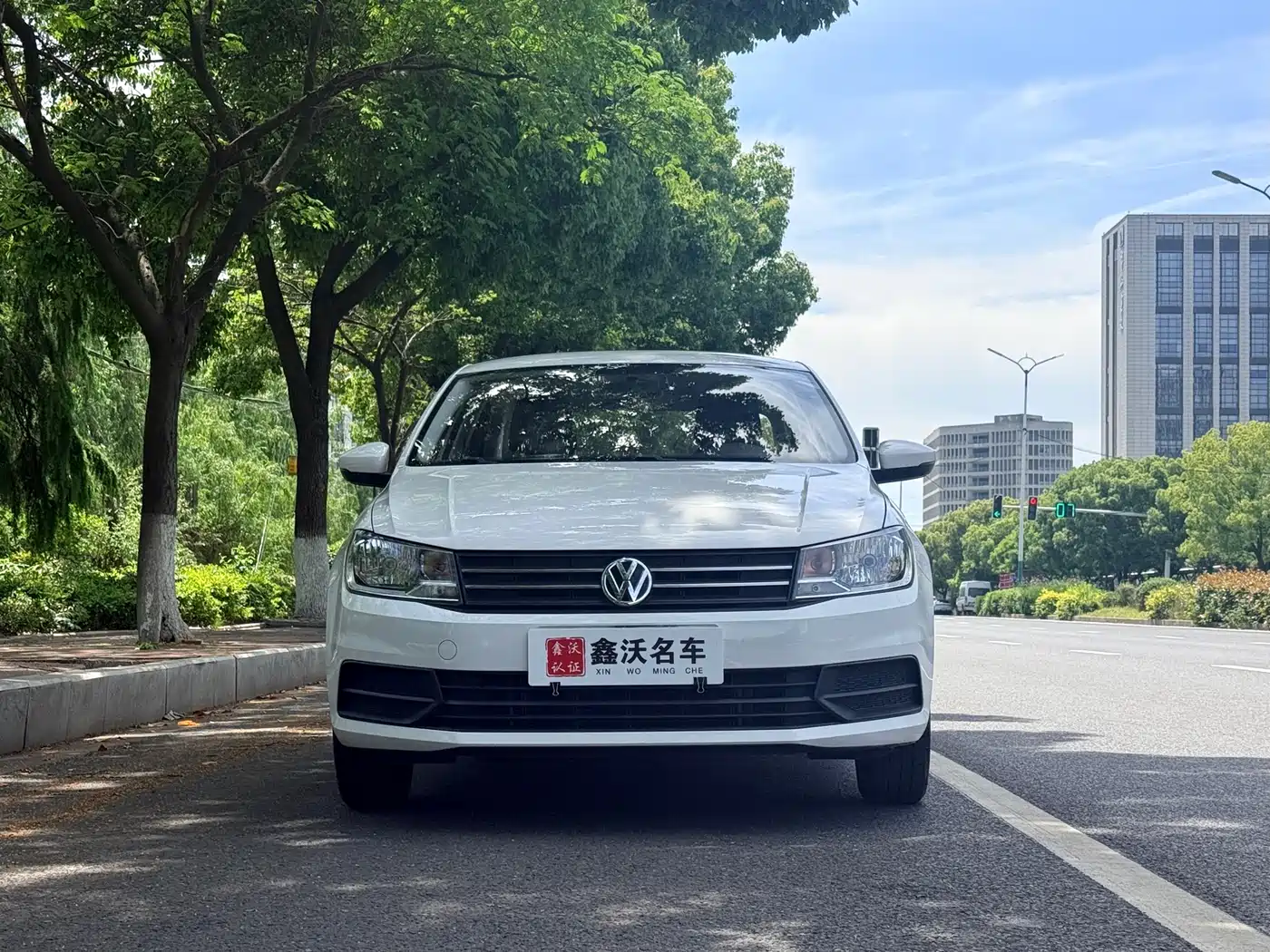 Volkswagen Santana 2016 1.6L Manual Trend Edition фото 2