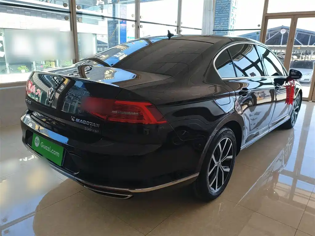 Volkswagen Magotan 2017 330TSI DSG Premium фото 7