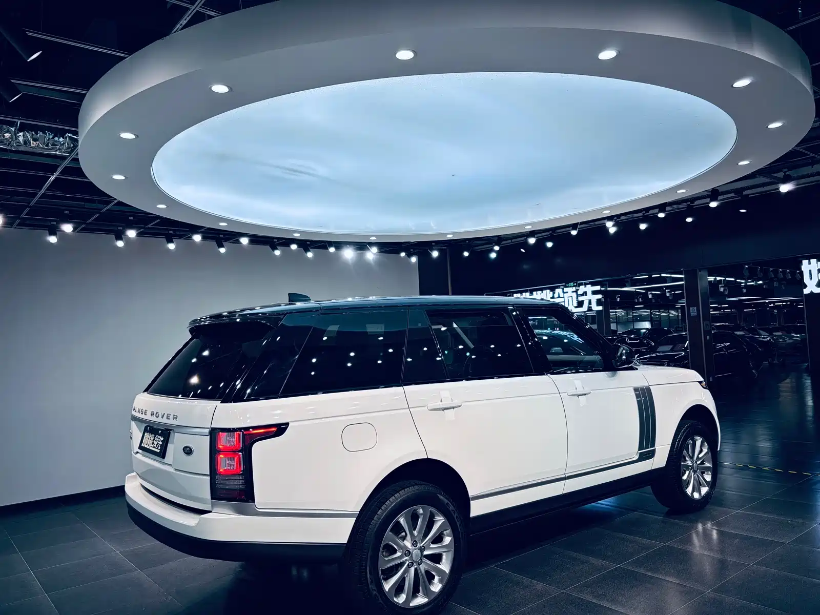 Фото 3 - Land Rover Range Rover