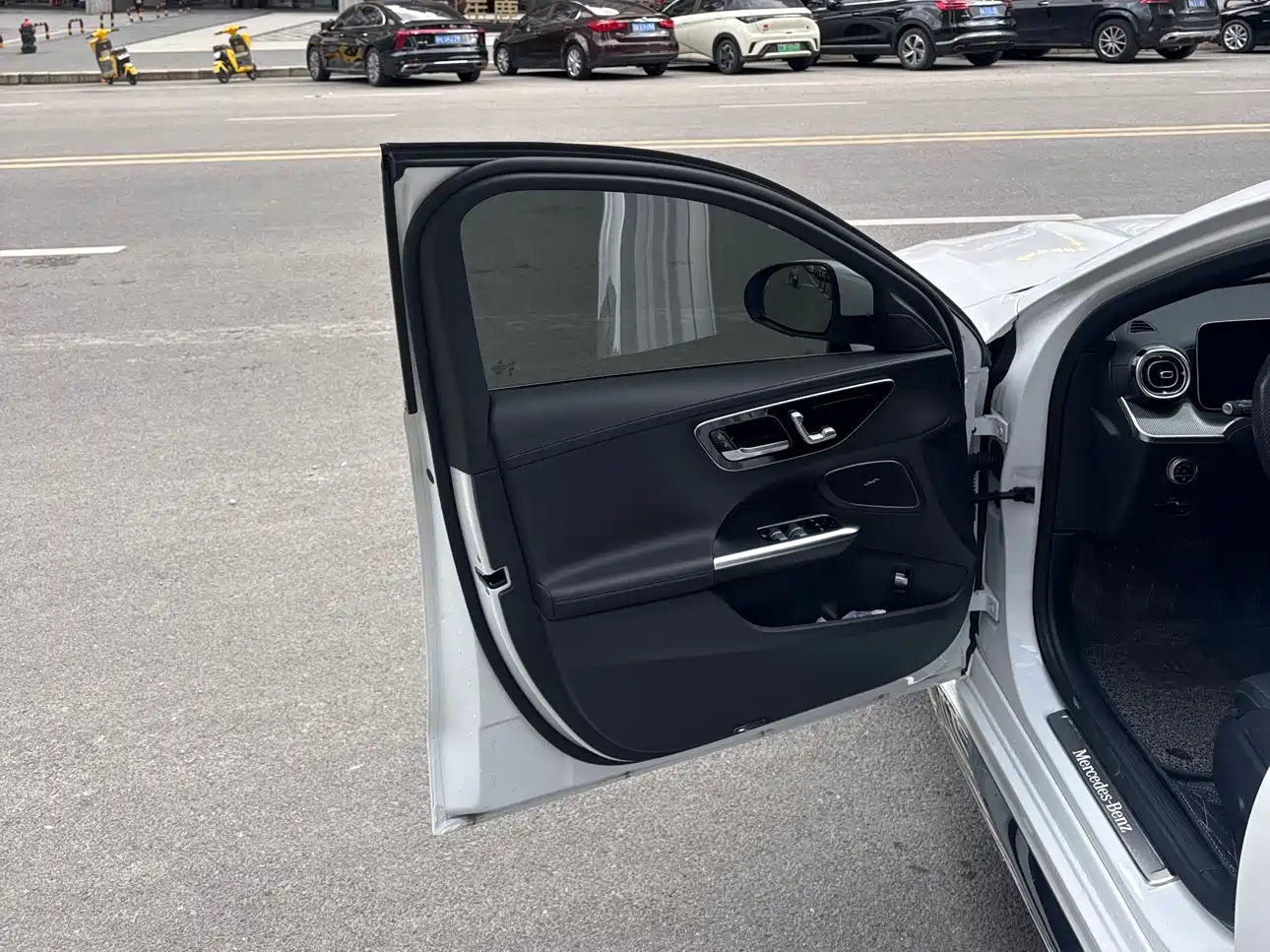 Mercedes-Benz C-Class 2024 Facelift III C 260 L Sport фото 8