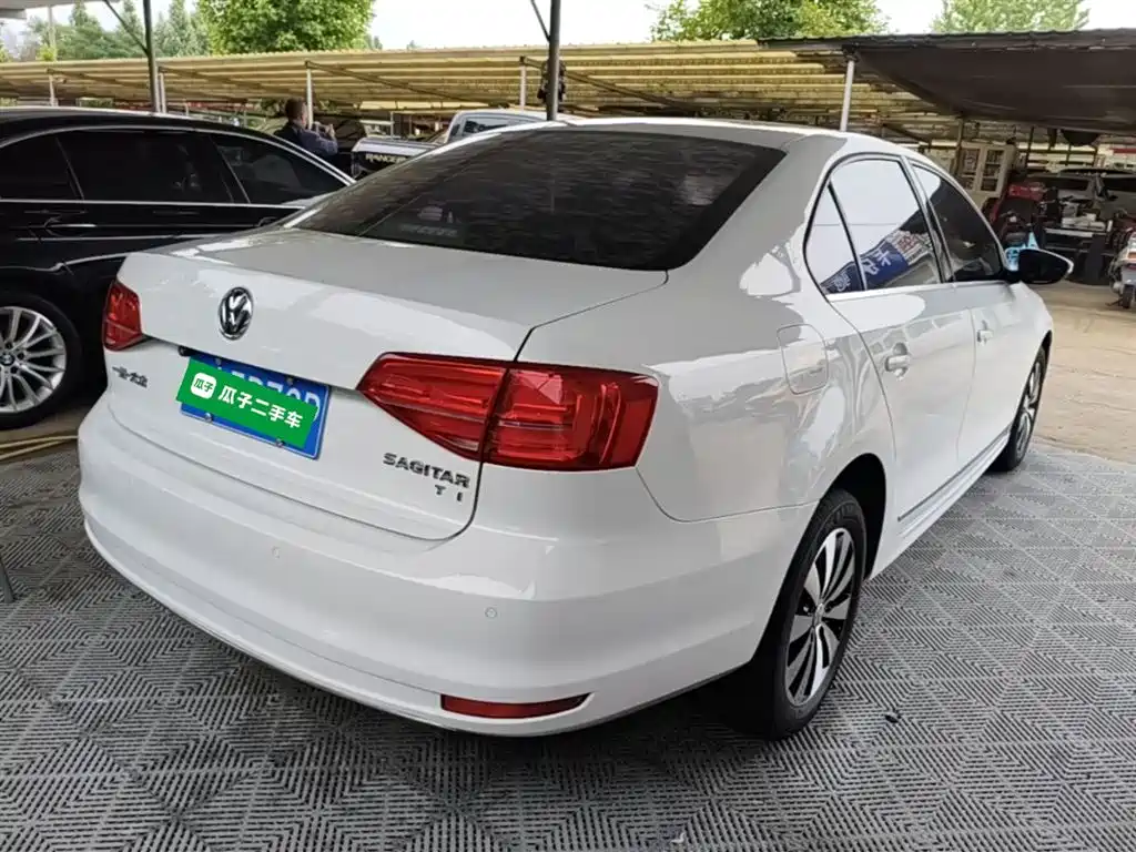 Volkswagen Sagitar 2017 180TSI Automatic Leading фото 7