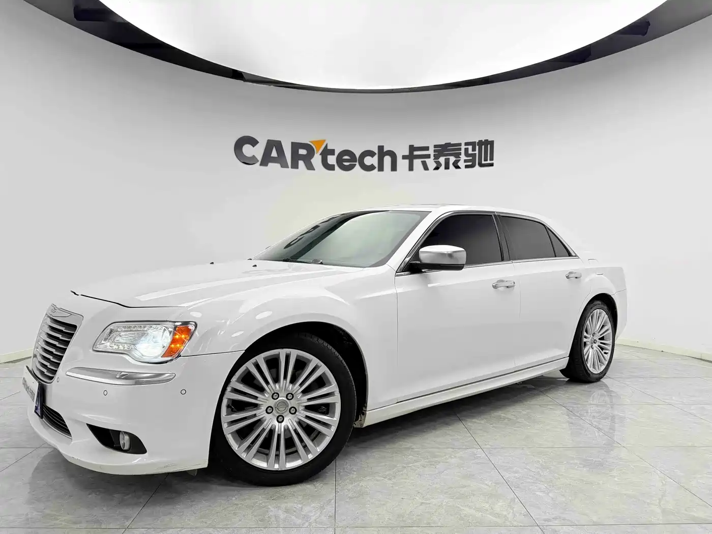Chrysler 300C (Import) 2015 2014 3.0L Excellence Edition