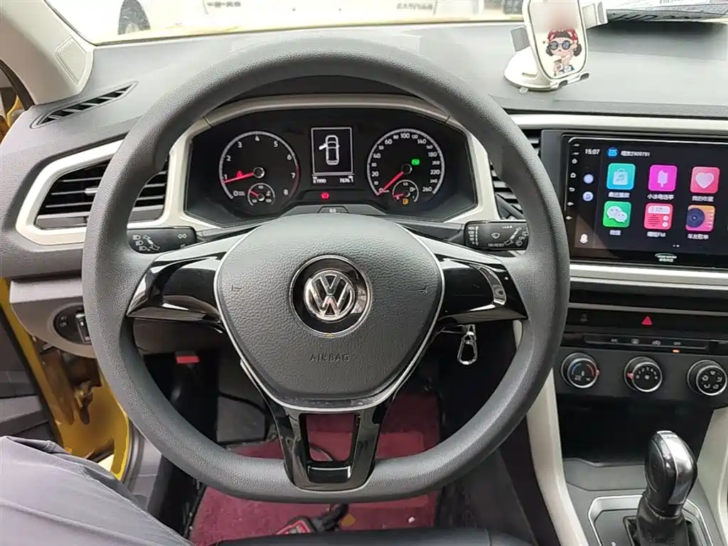 Volkswagen T-ROC 2018 230TSI DSG 2WD Fashion China V фото 11