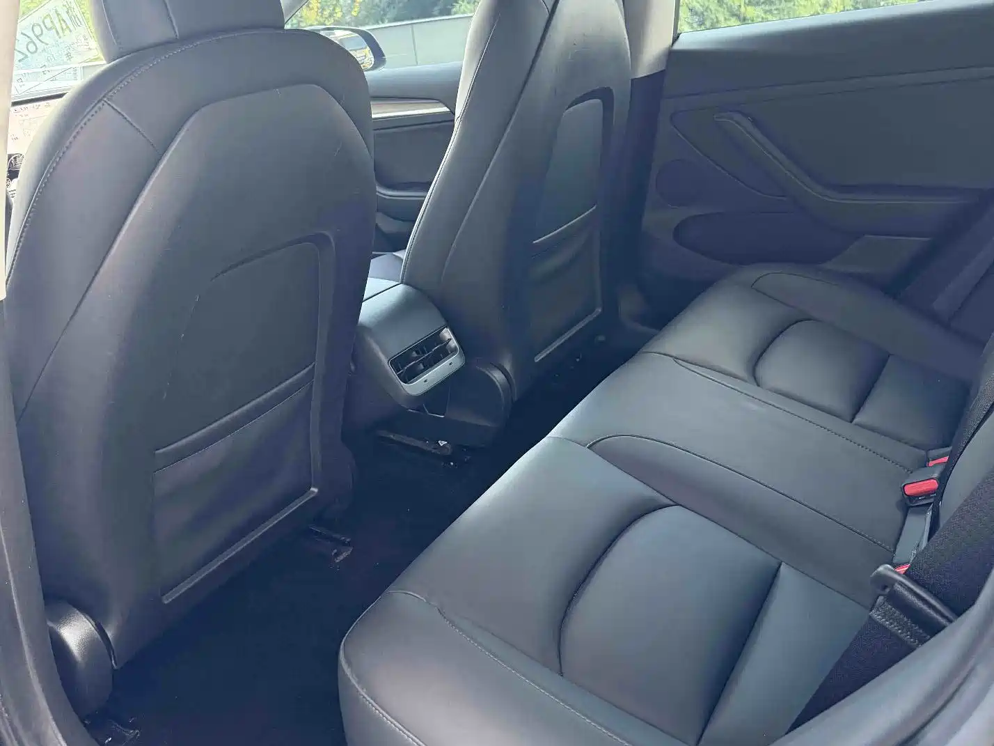 Фото 8 - Tesla Model 3