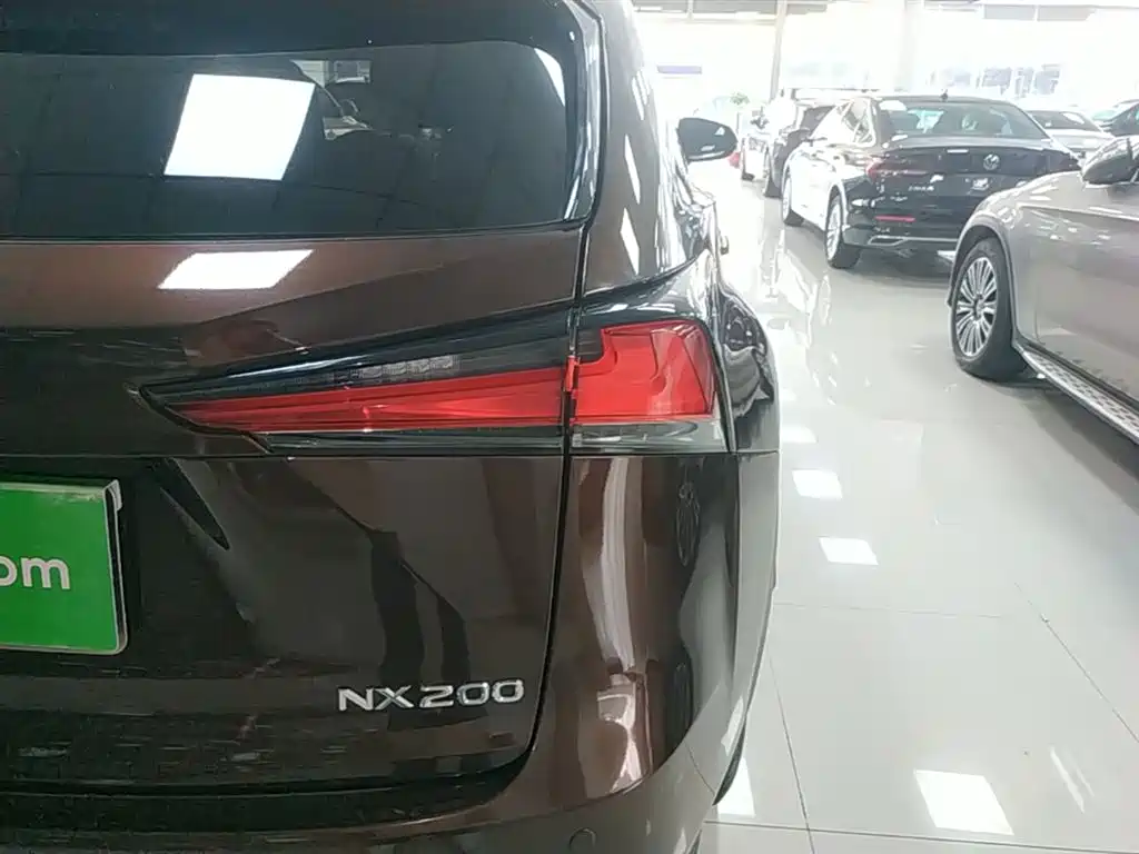 Lexus NX 2018 200 FWD Sharp Edition China VI фото 8