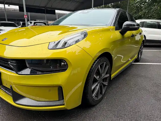  Lynk & Co Lynk & Co 03 2022 03+ 2.0TD Auto Wind Rider Edition