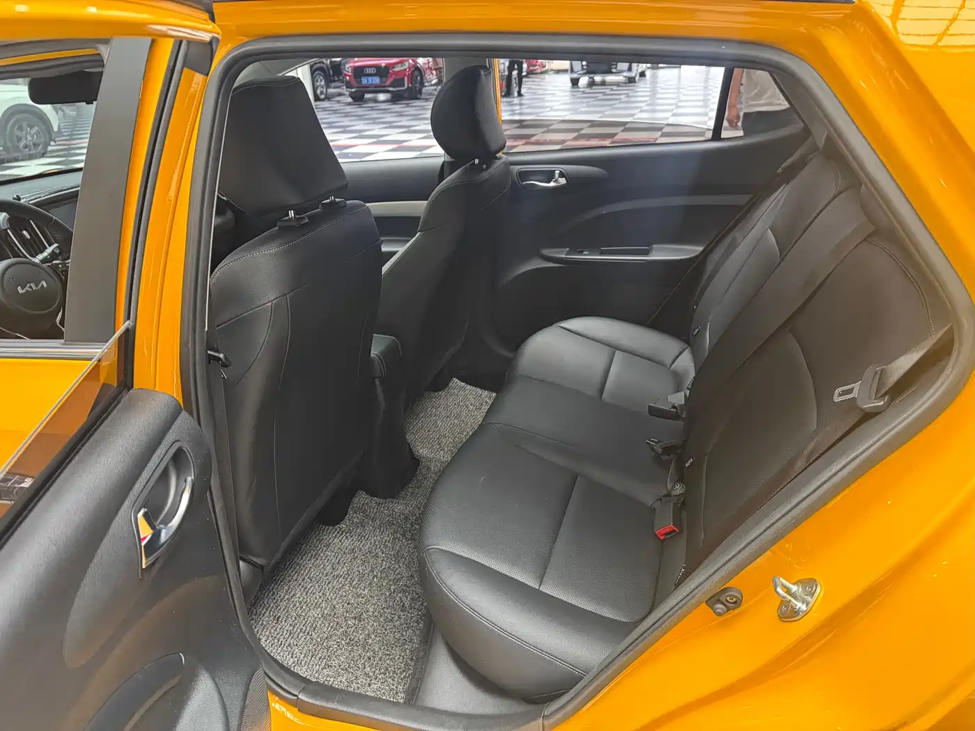 Kia KX1 2021 1.4L CVT Fun Sunroof Version фото 19