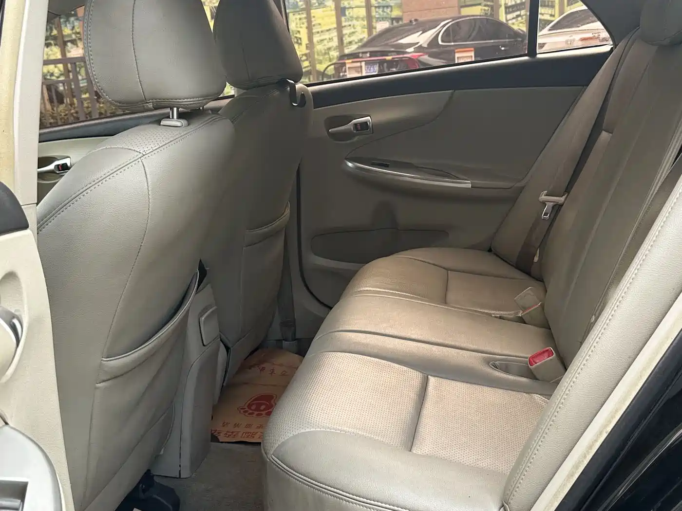 Toyota Corolla 2012 Styling Edition 1.6L Automatic GL фото 7