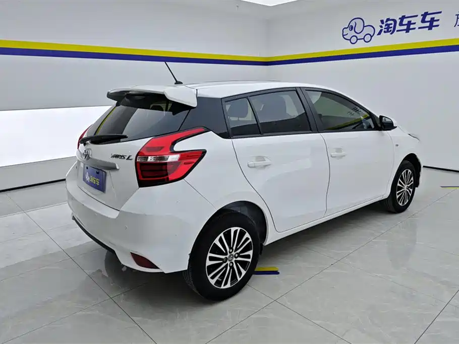 Toyota YARiS L Zhi Xiang 2022 1.5L CVT Leading PLUS Edition фото 3