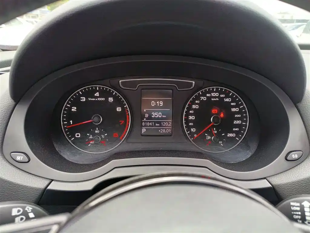 Audi Q3 2016 30 TFSI Fashion фото 12