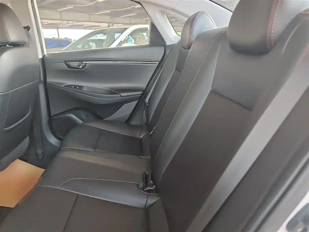 Hyundai Elantra 2018 1.6L Auto Joy GL (China V) фото 17