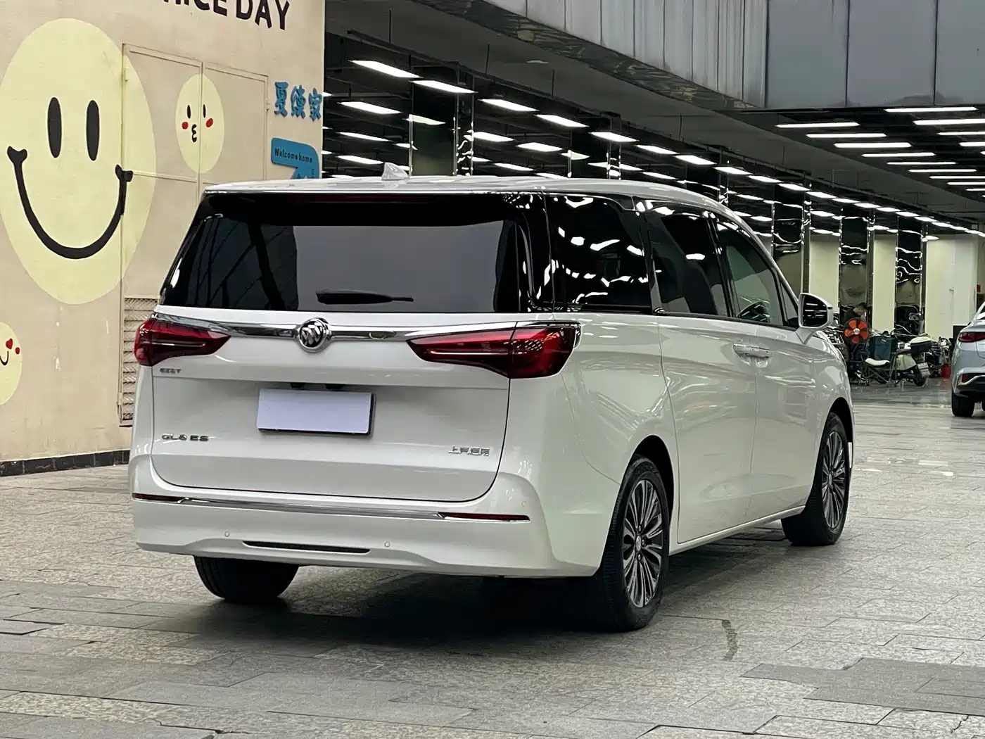 Buick GL8 2021 ES Landlord 653T Luxury фото 17