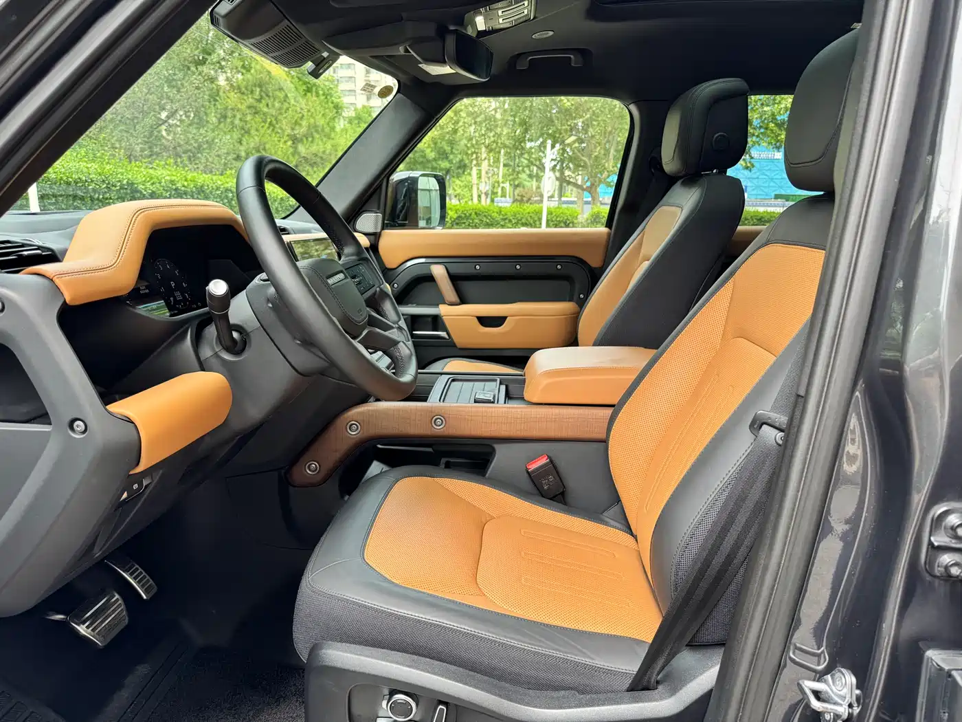 Land Rover Defender 2023 130 3.0T P400 X фото 9