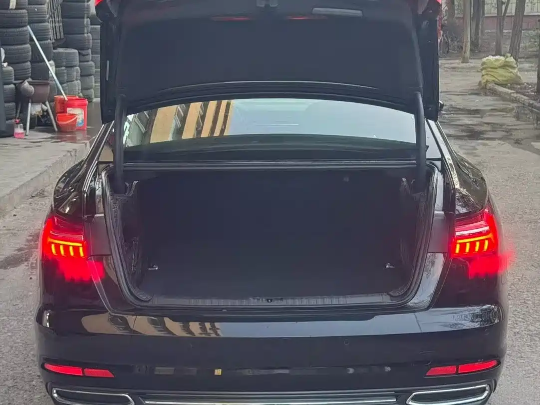 Audi A6L 2022 40 TFSI Luxury Elegance фото 12