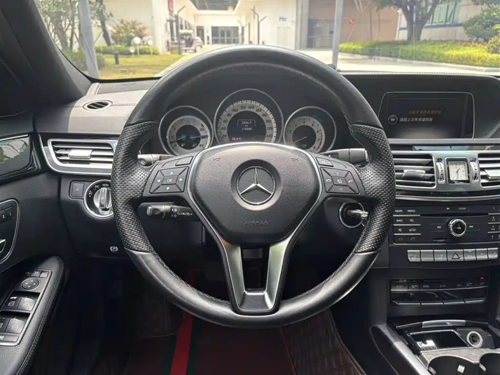 Mercedes-Benz E-Class 2015 E 320 L Sport фото 3