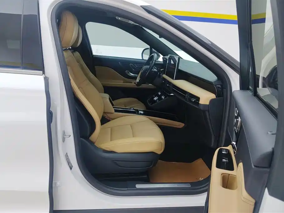 LINCOLN ADVENTURER