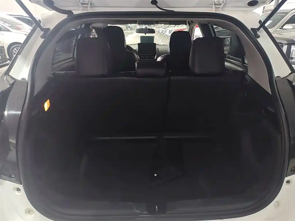 Toyota YARiS L Zhi Xuan 2022 Zhi Xuan X 1.5L CVT Luxury PLUS Edition фото 19