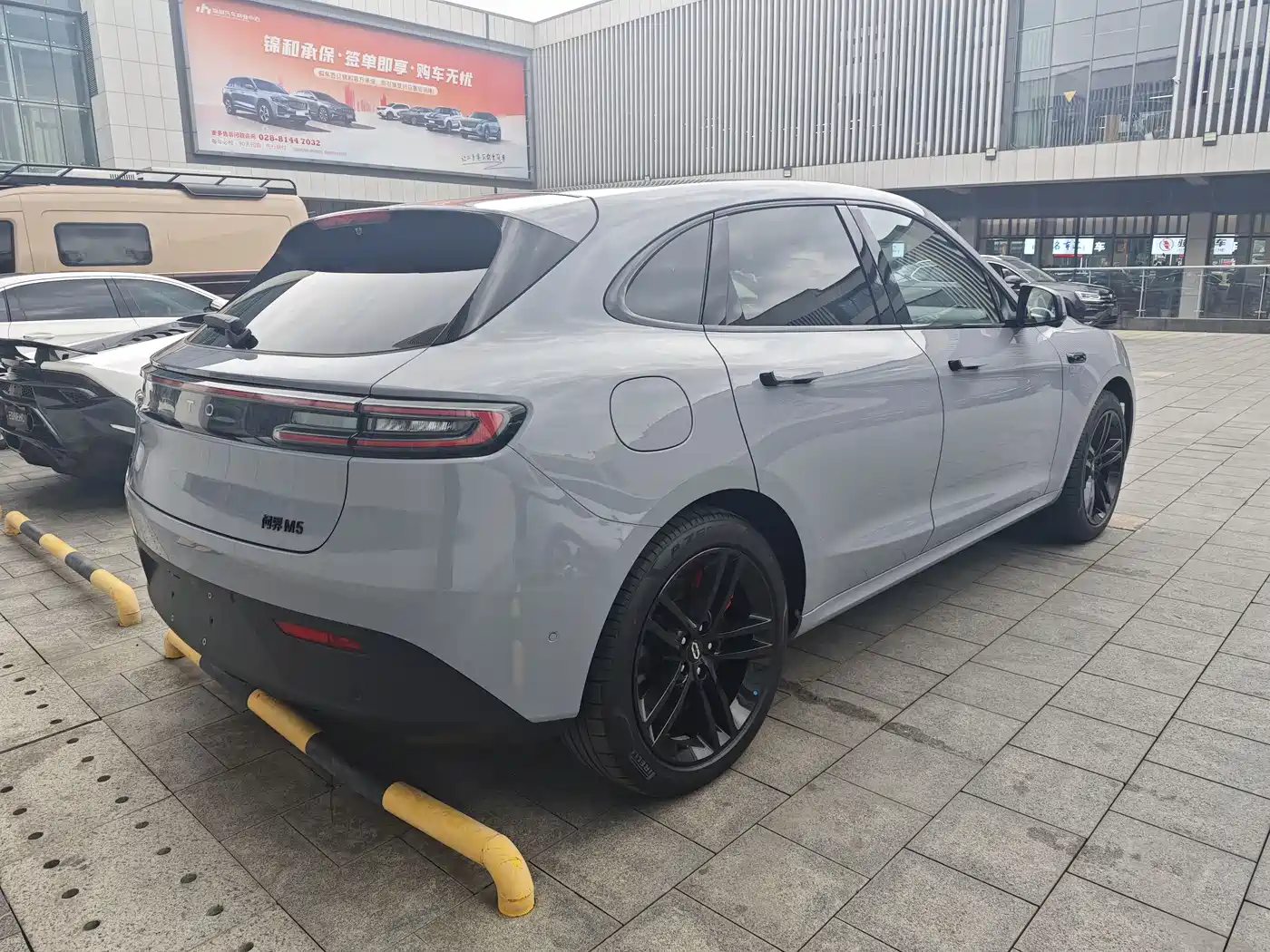 AITO Wenjie AITO M5 2024 Extended Range Max RS AWD Advanced Smart Driving Edition фото 13