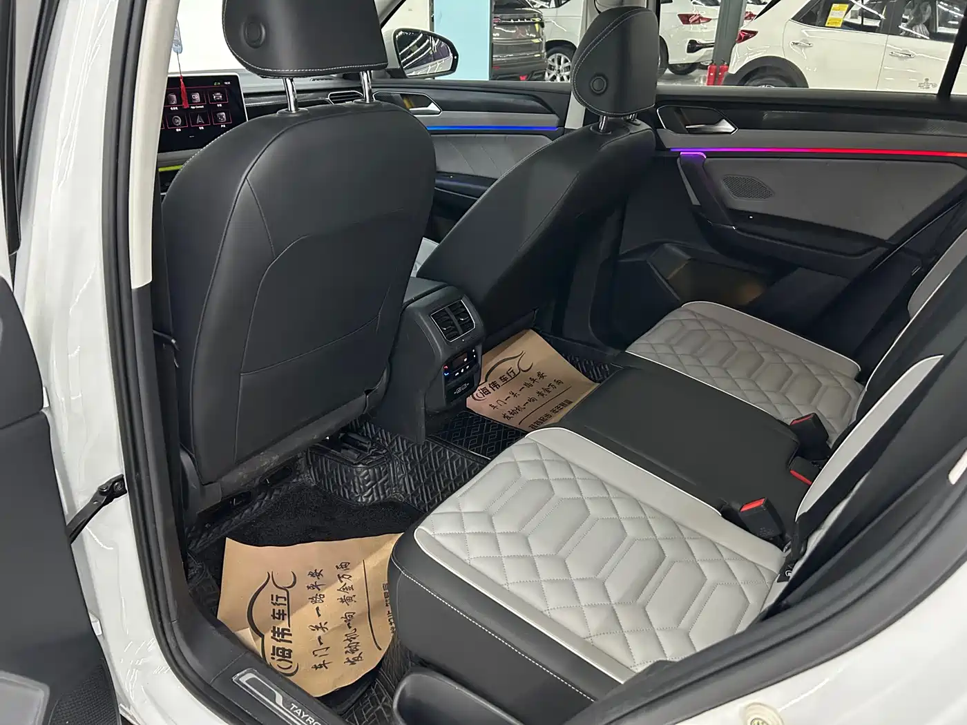 Volkswagen Tayron 2023 280TSI 2WD Luxury Plus Advanced Edition фото 5