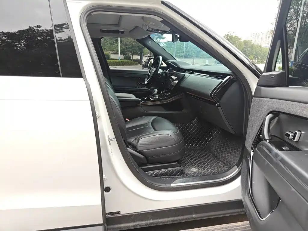 Фото 20 - Land Rover Range Rover Sport