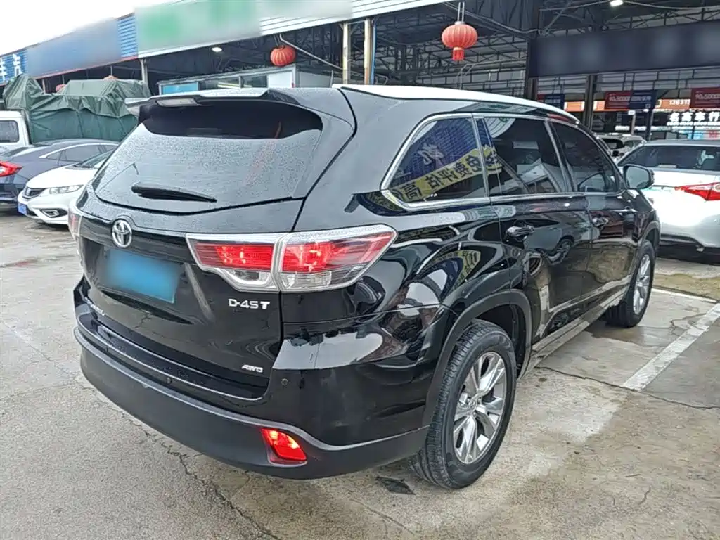 Toyota Highlander 2015 2.0T AWD Elite Edition 7-seater фото 7