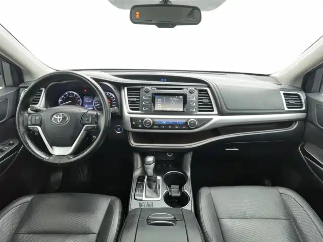 Toyota Highlander 2017 2.0T 4WD Premium 7-Seater — фото 5