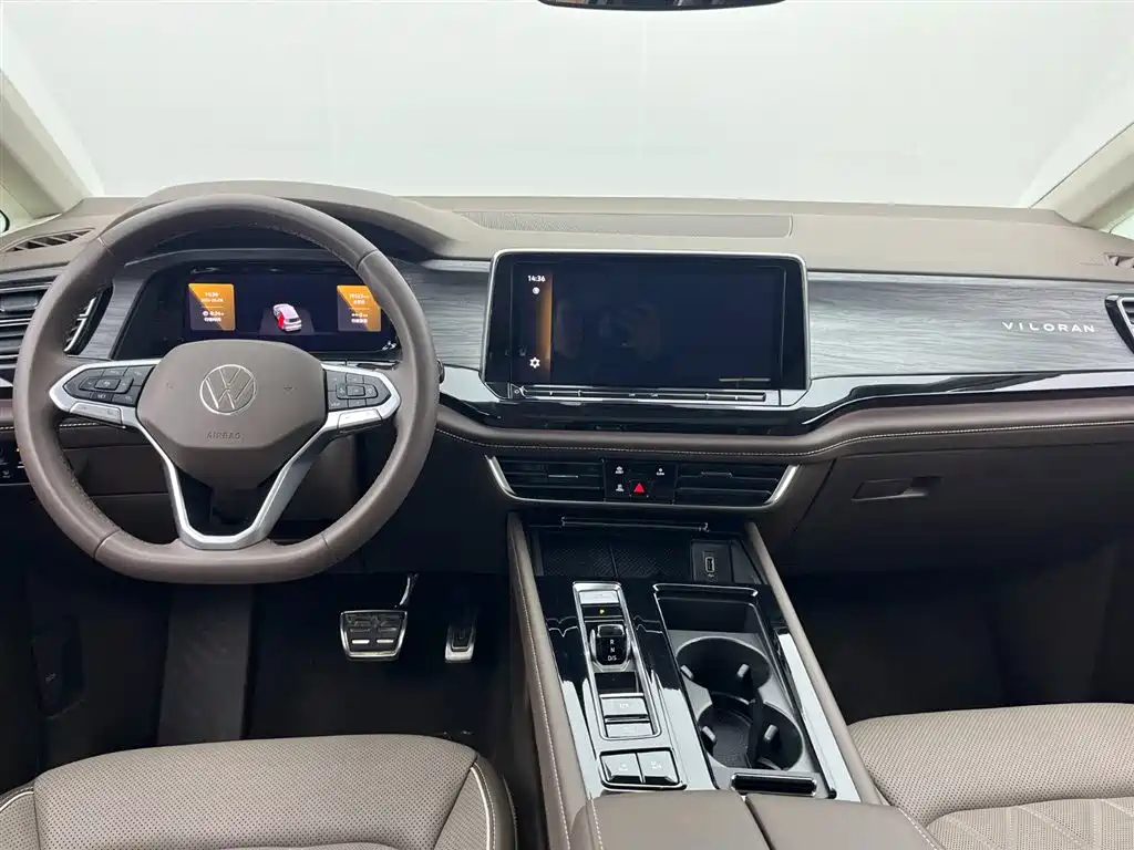 Volkswagen Viloran 2024 380TSI Executive Edition фото 10